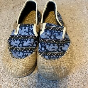Casual Blue and Tan Moccasins with Ethnic Pattern
